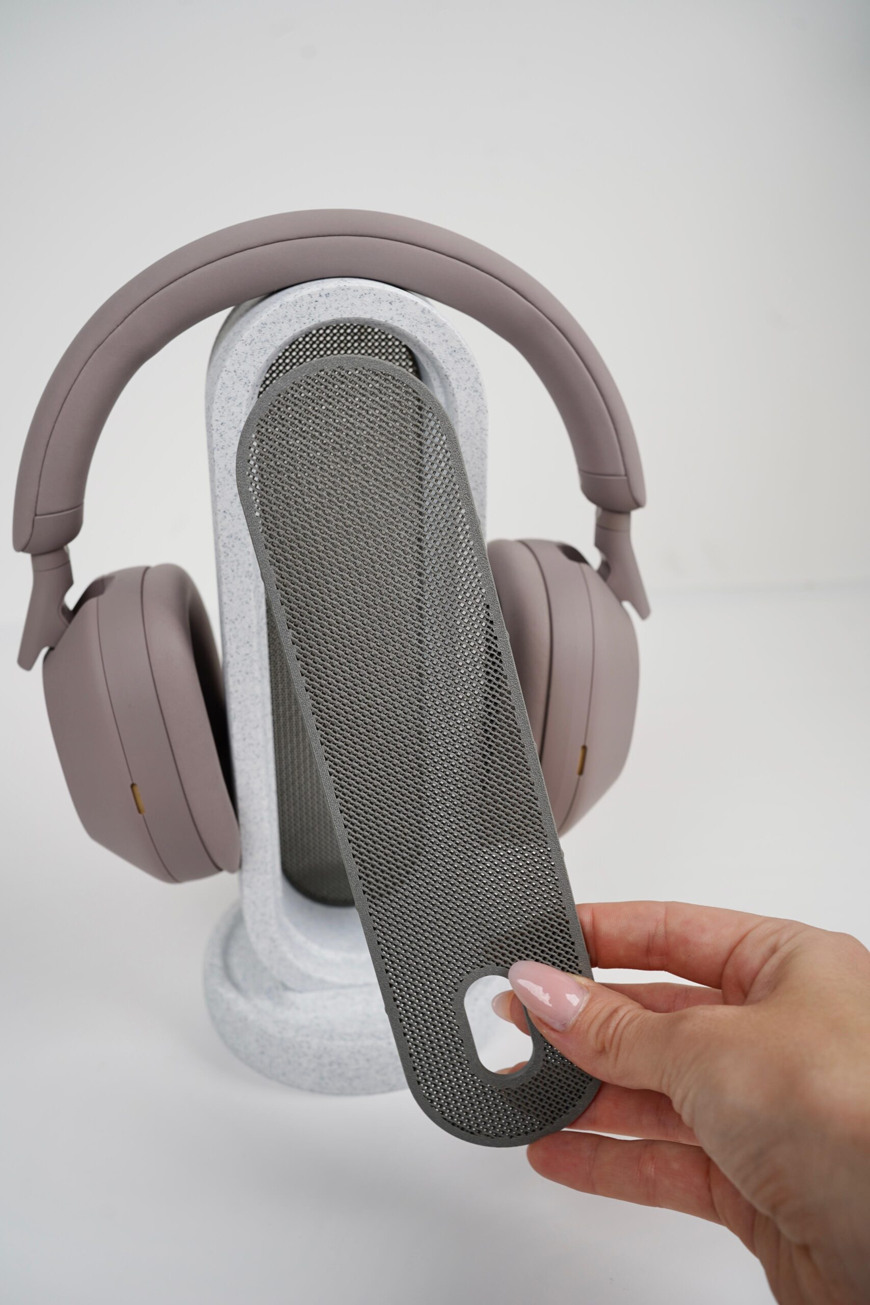 EYELIS Minimalist Headphone Stand - Image 2