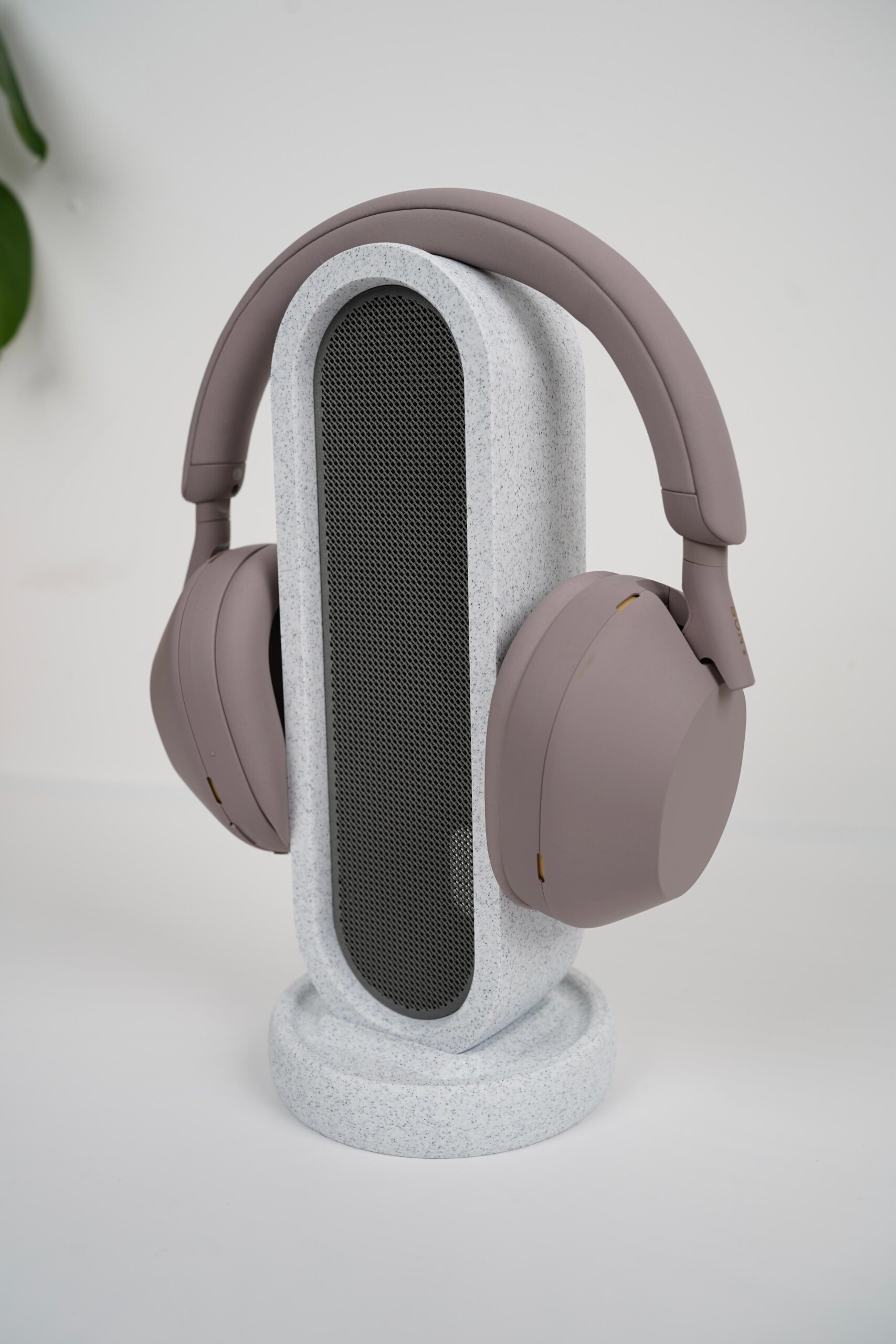 EYELIS Minimalist Headphone Stand - Image 3